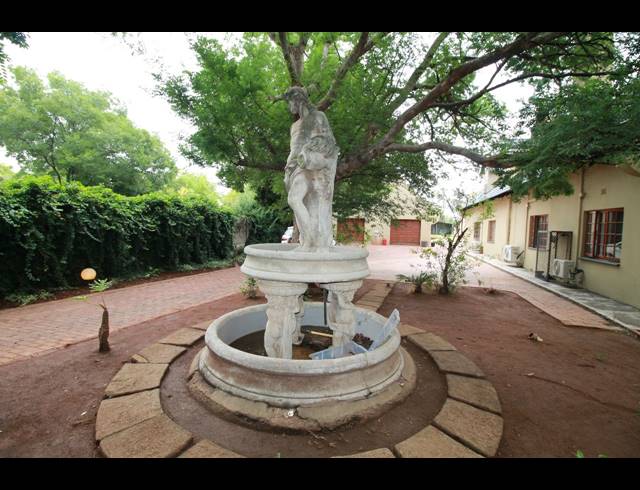 8 BEDROOM FREEHOLD FOR SALE IN RAND COLLIERIES